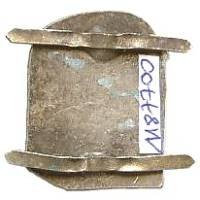 7° Régiment du Génie / 376° / 1° Bataillon de Sapeurs Routiers , casque sur borne, fixation par 4 pattes repliables