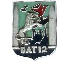 DAT 12 , lion crachant du...