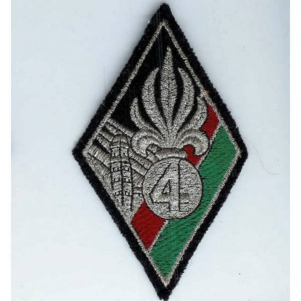 4° REI, tissu brodé 71x118 environ