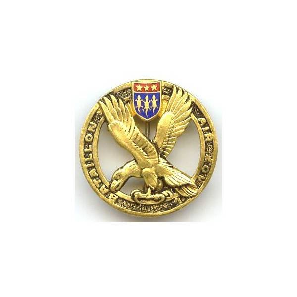 Bataillon de l'Air 1 / 107, évidé, attache à bascule