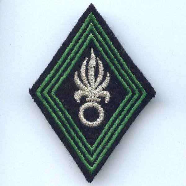 Légion Etrangère , losange de bras , militaire du rang, grenade argentée, tissu