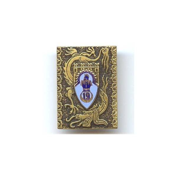 19° Régiment du Génie / Compagnie de Marche en Extrême-Orient , au dos "19° CMG S.P. 65504", attache à pivot