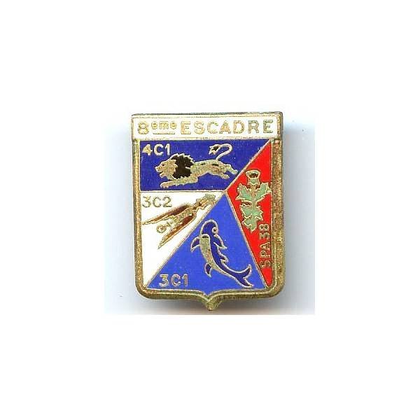 8° Escadre de Chasse , 4 escadrilles  4C1 - 3C2 - 3C1 - SPA38 , émail, attache coupée
