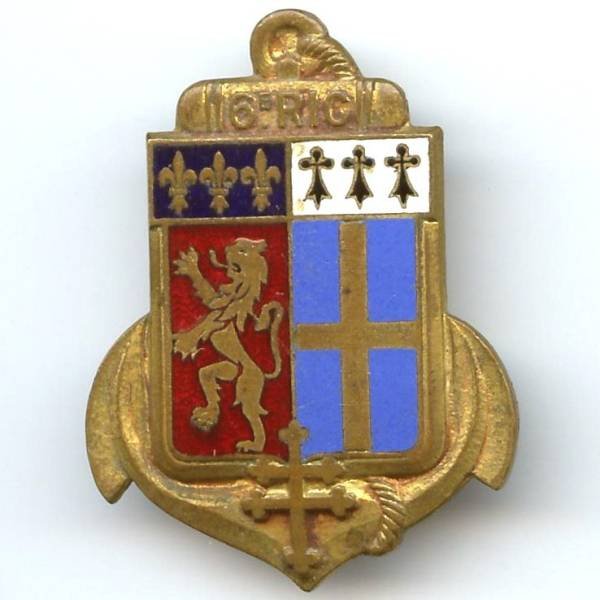 6° RIC, 3 hermines, rouge translucide, boléro rond