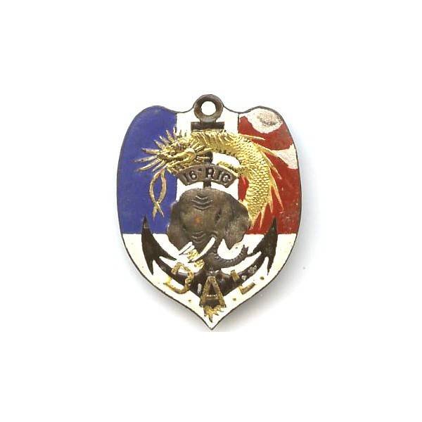 16° Régiment d'Infanterie Coloniale / Brigade Annam-Laos (BAL) , Eléphant argenté, dragon et BAL dorés, 33x42