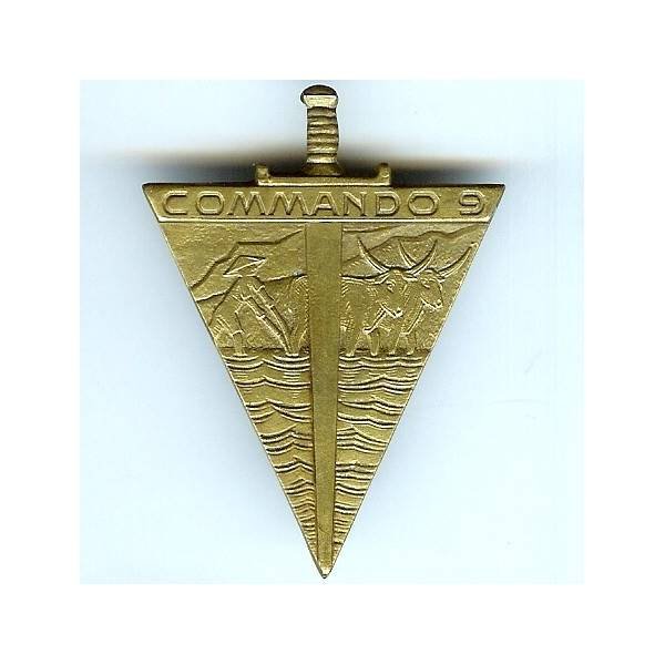 Commando 9 , triangle, dos lisse, 1 boléro lisse, retirage