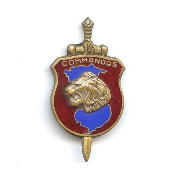Cdo 14, tête de lion, dos meulé, éclat d' émail