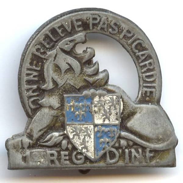 1° Rgt d' Infanterie, métal très léger, écusson peint