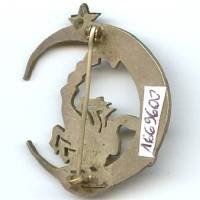 6° Bataillon du Levant , scorpion d'émail noir dans croissant argenté découpé