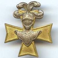 CIDB, croix dorée, heaume...