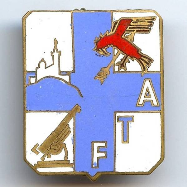 FTA de la XIV° RM , écu rectangulaire, marquage en cercle