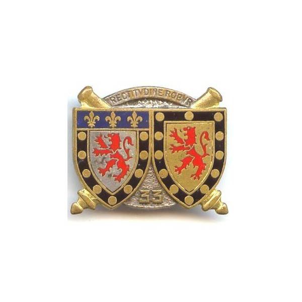 33° Régiment d'Artillerie , émail, marquage sur 3 lignes
