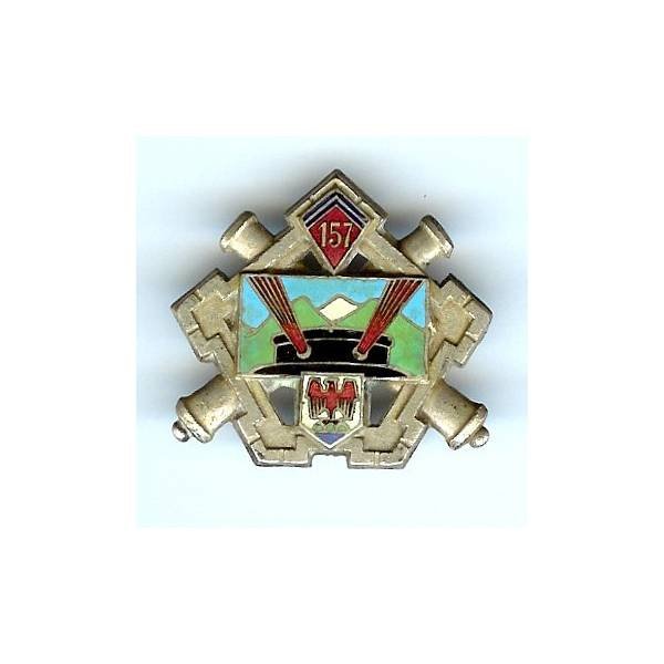 157° RAP, chevrons, attache remplacée par punaise