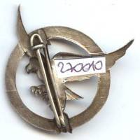 Défense Contre Aéronefs , aigle transpercé d' une flèche dans cercle d 33