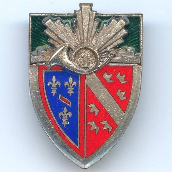 1° Régiment de Chasseurs à Cheval , 1 dans cor, émail, 2 boléros