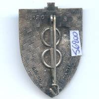1° Régiment de Chasseurs à Cheval , 1 dans cor, émail, 2 boléros