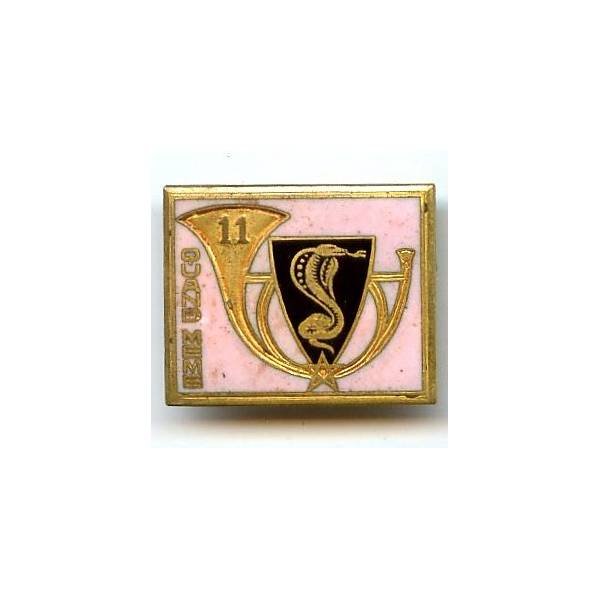11° Régiment de Chasseurs d' Afrique , rectangulaire, fond mauve, patiné