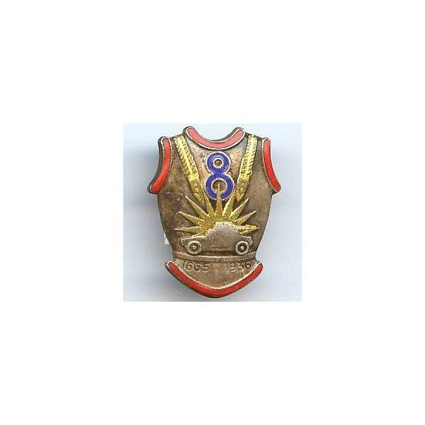 8° Rgt de Cuirassiers, dos guilloché, attache cassée