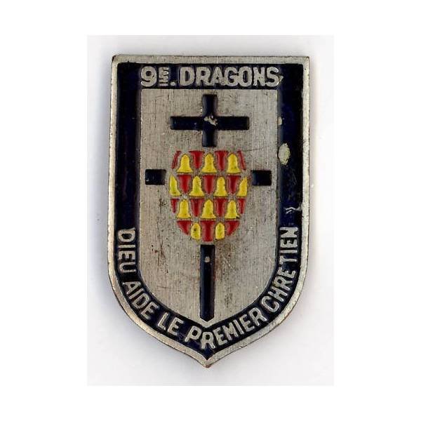 9° Régiment de Dragons , "Dieu aide le premier chrétien", matriculé