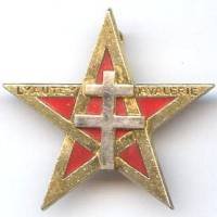 1° RS(M), fond rouge,...