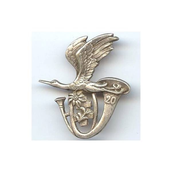 20° BCA, avec édelweiss, dos lisse embouti, anneaux