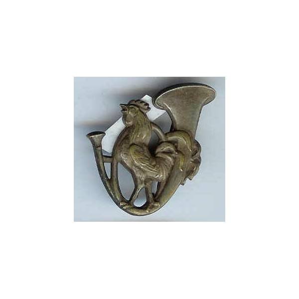 24° BCA, coq marchant, pastille ajourée