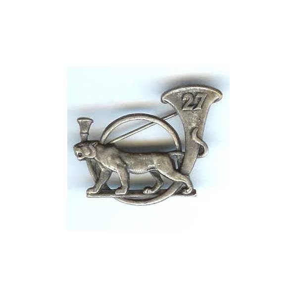 27° Bataillon de Chasseurs Alpins , tigre passant ,39 mm, épingle à pivot, dos lisse