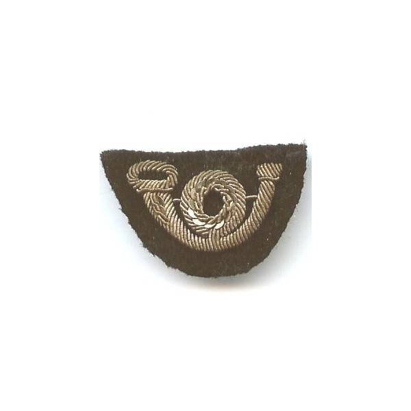 Insigne de casquette, canetille sur feute noir, 18x30