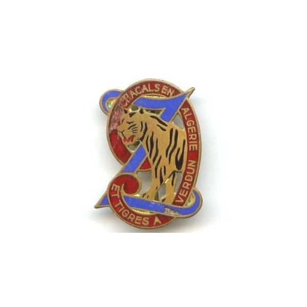 9° Régiment de Zouaves , chacals en Algérie, tigres à Verdun, dos lisse, mauvais état