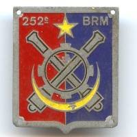 252° BRM, trous de couture,...