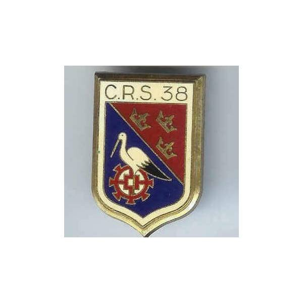 CRS 38, en deux pièces