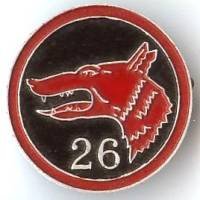 GJF 26, tête rouge sur fond...