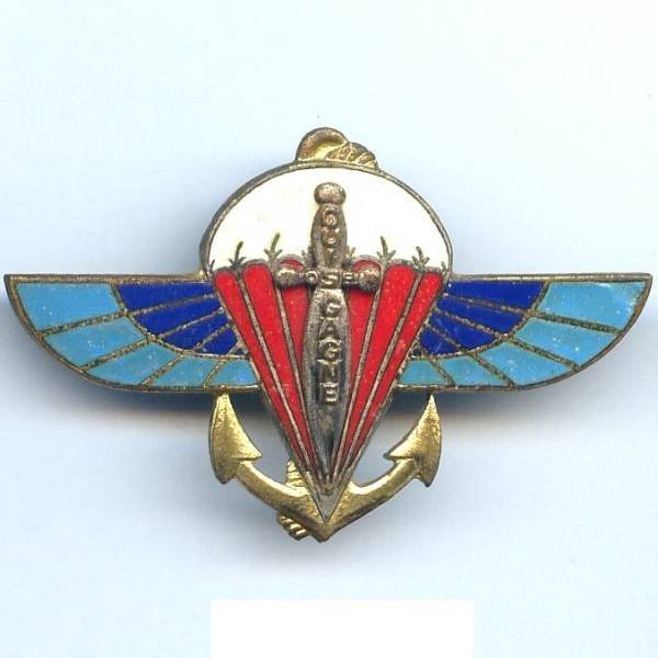 2° Régiment Parachutiste d'Infanterie de Marine , relief, devise, léger éclat d' émail