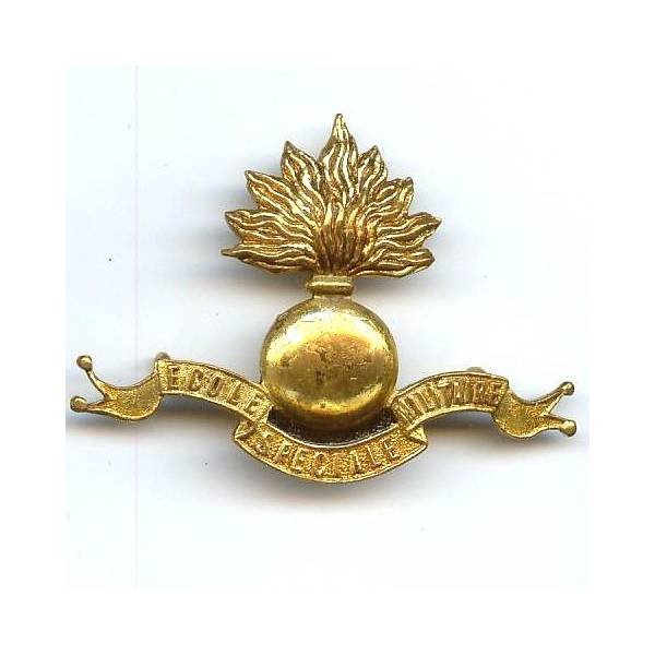 Ecole Spéciale Militaire , insigne de shako, estamp