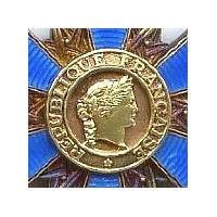 Vermeil, centre or, Ordre National du Mérite, écaille