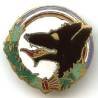 168° Régiment d'Infanterie , émail, sans chiffre, 26 mm, loup noir, feuillage clair, anneaux
