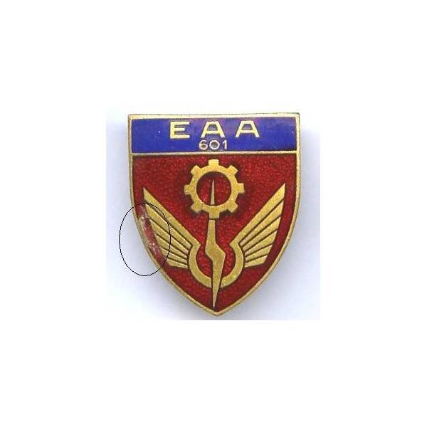 Entrepôt de l'Armée de l'Air 601  Châteaudun , éclat d' émail