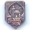 En argent , Régiment d'Artillerie Colonial du  Maroc , ancre et canons argentés , manque le poussoir