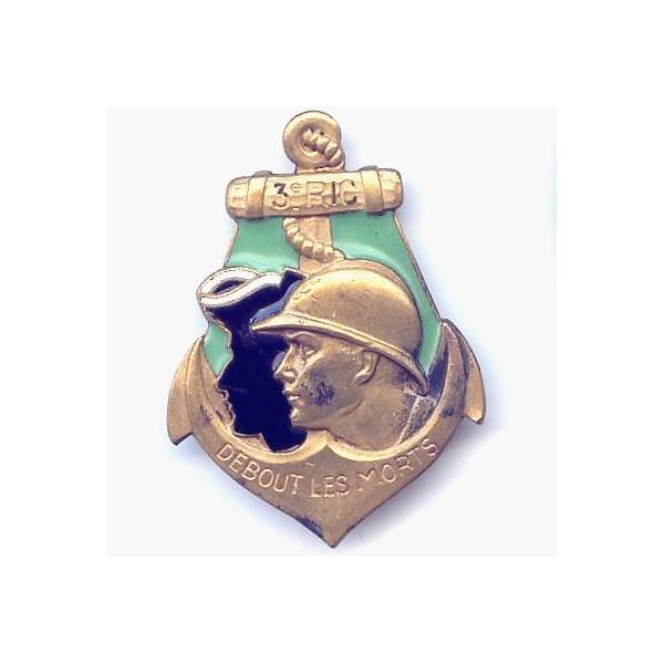 3° Régiment d'Infanterie Coloniale , "debout les morts", têtes, ancre sur casque, patiné, à nettoyer
