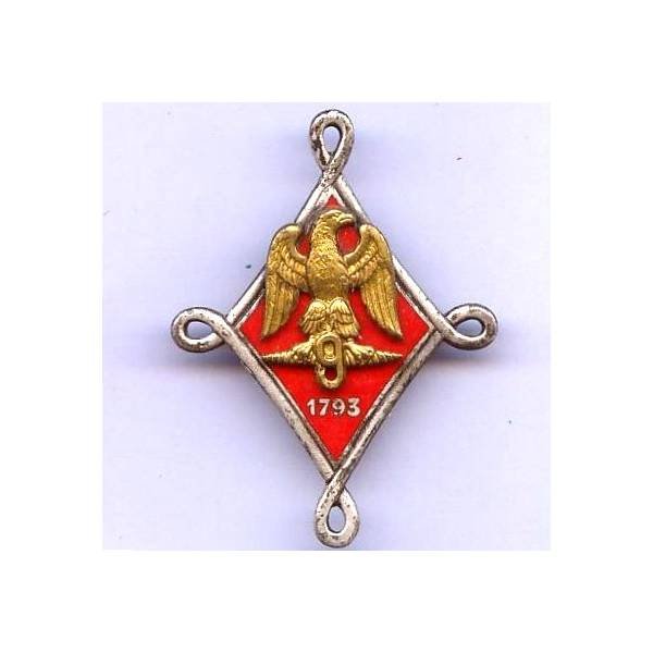9° Régiment de Hussards , 1793, aigle, losange orange, émail, dos ondé