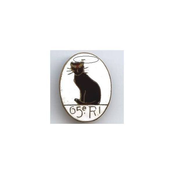 65° Régiment d'Infanterie , ovale, chat noir sur fond blanc, léger éclat d'émail
