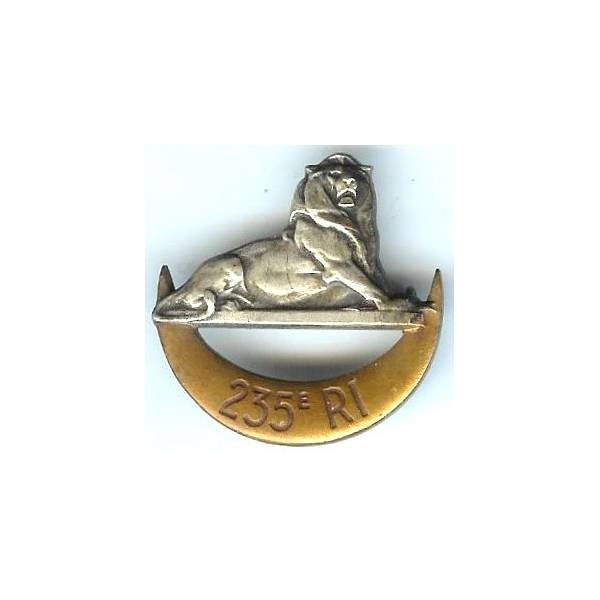 235° Régiment d'Infanterie , lion couché sur croissant, épingle verticale