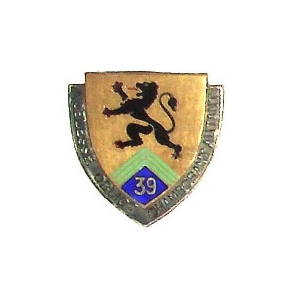 39° Groupe de Reconnaissance de Division d'Infanterie , lion noir debout, noblesse oblige chambaurant autant