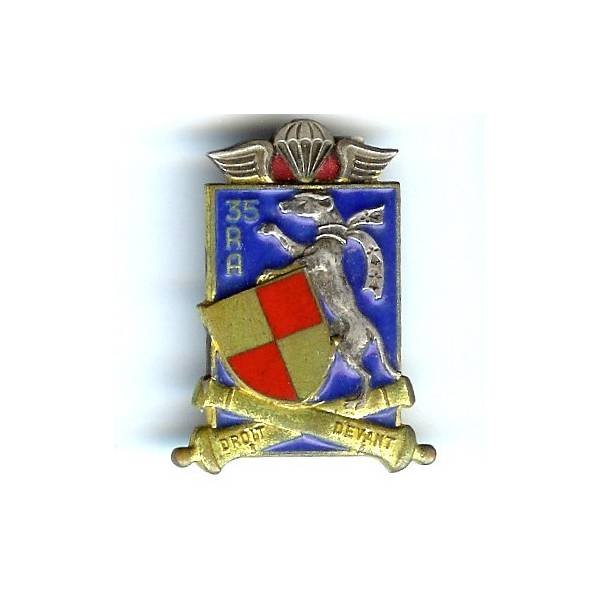 35° Régiment d'Artillerie (Parachutiste) , "droit devant", hermine, émail