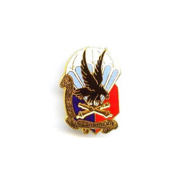 35° Régiment d'Artillerie Parachutiste / 2° Batterie , "droit devant", aigle noir à plat, émail