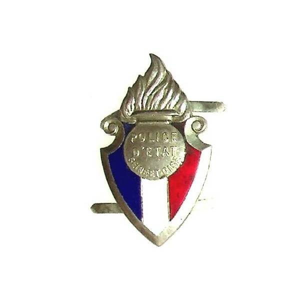 Police d'Etat de Seine et Oise , insigne de casquette, fixation par 4 pattes repliables