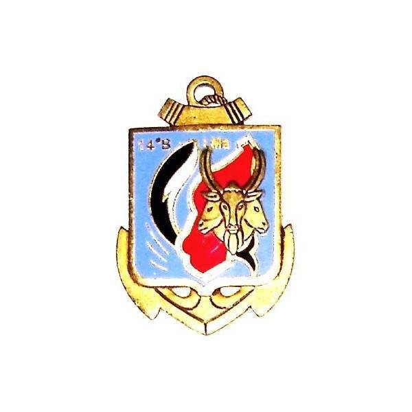 14° Bataillon d'Infanterie de Marine , marsouin debout, 3 têtes de zébu sur carte de Madagascar