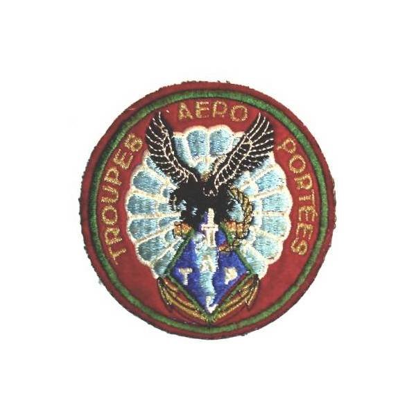 Troupes Aéroportées Coloniales , rond , 100 mm, aigle noir sur coupole bleue, tissu brodé sur feutre rouge