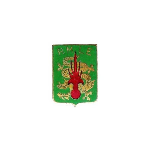 Régiment de Marche de la Légion Etrangère d'Extrême-Orient , grenade rouge sur dragon, lettres en arc de cercle