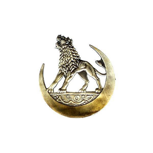 5° Division d'Infanterie Nord-Africaine , lion rugissant dans croissant déformé, manque 1 anneau